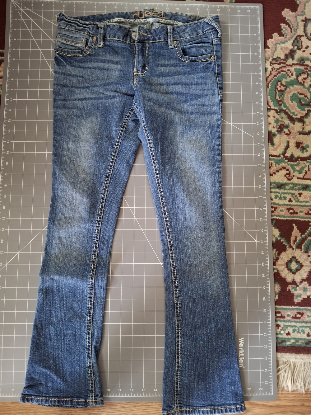 Rue21 Low Rise Slim Boot Jeans Medium Wash Size 5/6 Short (CFD036)